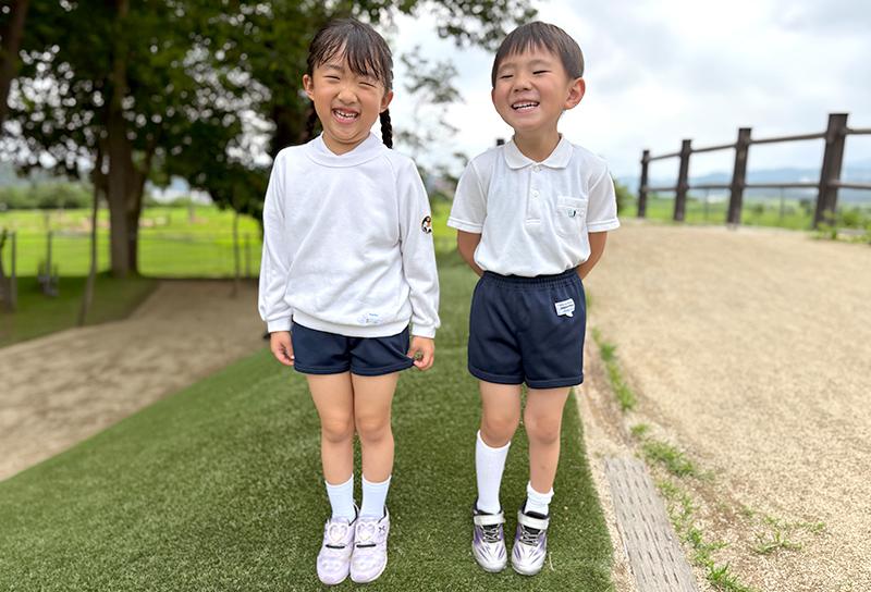 写真：福島ルンビニー幼稚園の運動着を着ている園児