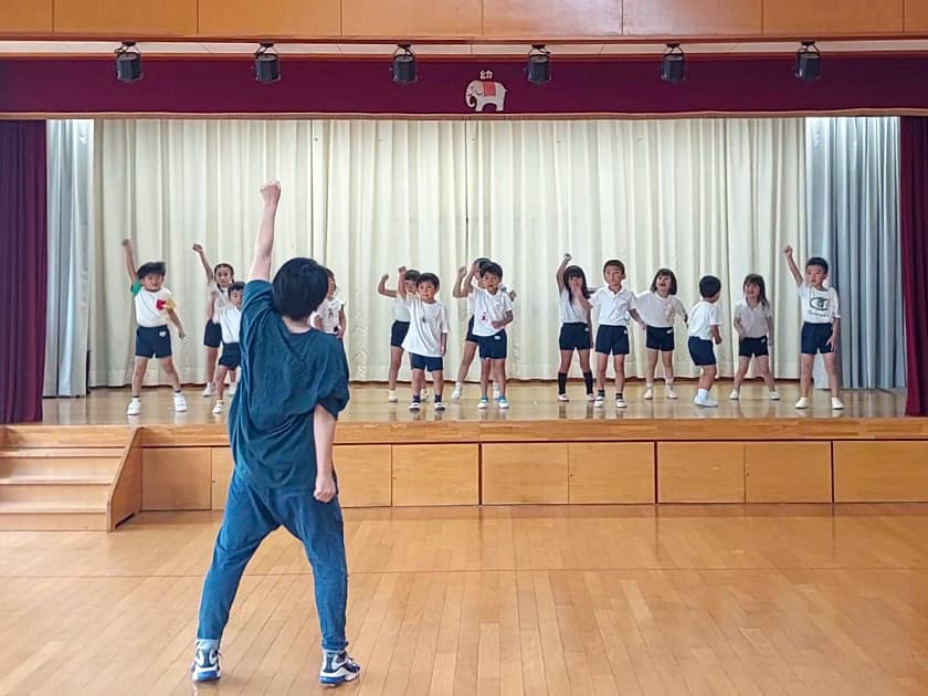写真:ダンス教室の様子