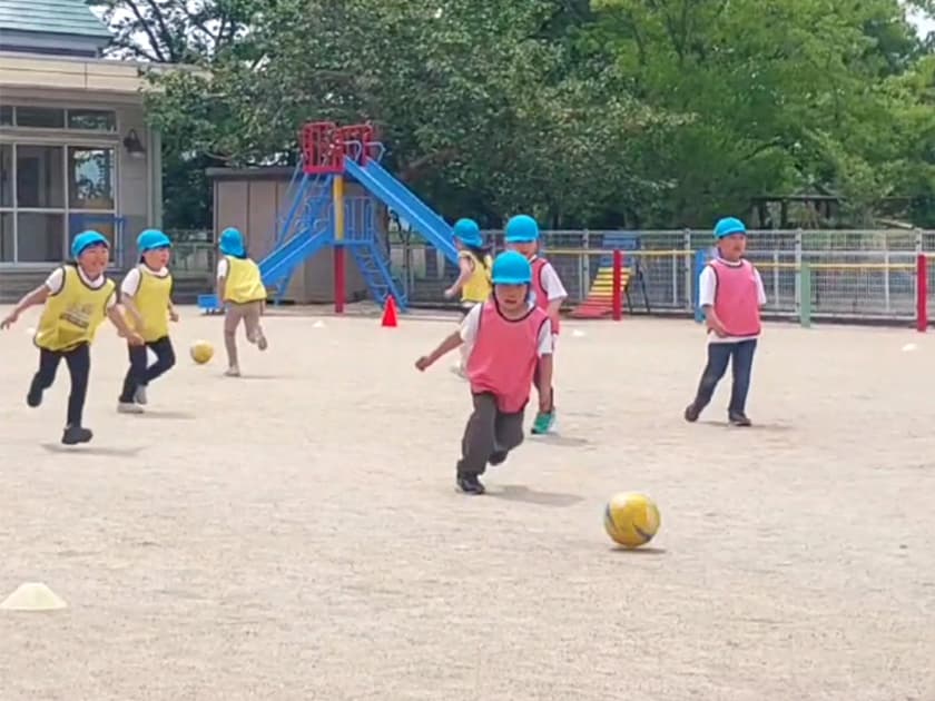 写真:サッカー教室の様子